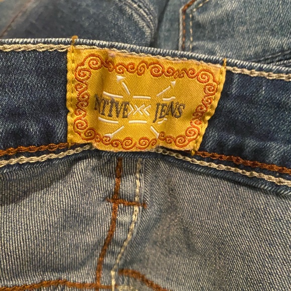 Distressed straight leg jeans 32 x 32 by Native - Picture 5 of 5